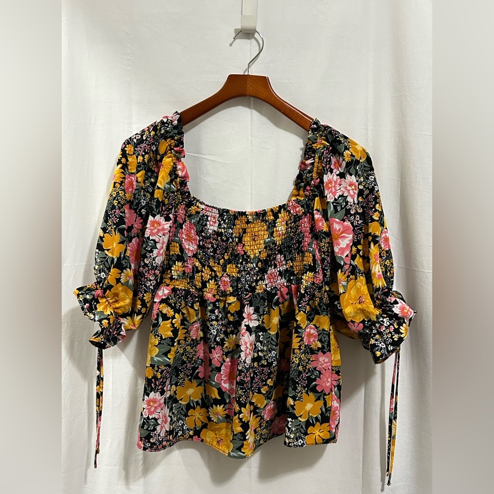 Twine And String - Floral Smocked Women's Top